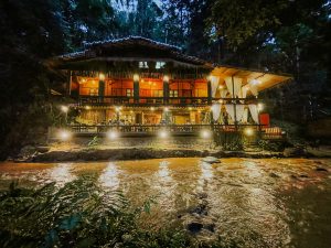 บ้านธารชีวี โฮมสเตย์